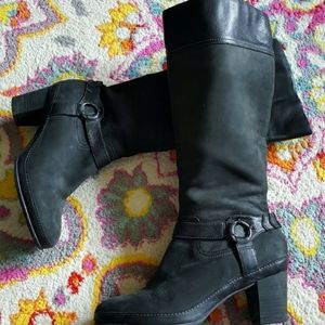 Clark's Active Air Black Leather Boots Size 10